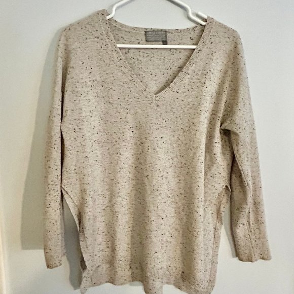 Subtle Luxury Speckled Cashmere/Yak Wool Blend V-Neck Sweater, Size S - Picture 1 of 5